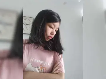 Bongacams Nude Webcam of Selinababy99