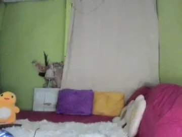 Bongacams Live Sex Cam of RoseTinz45