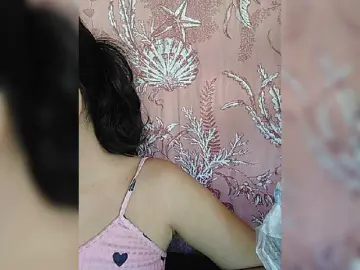 Bongacams Sex Chat of XXhornywetprincess99XX