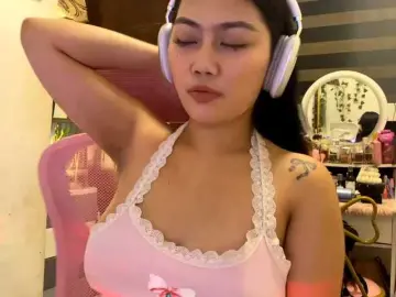 Bongacams Sex Cam of LesliDine