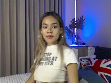 Bongacams Watch Live Sex Cams of lilypeachxxx
