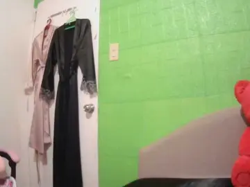 Bongacams Free Live Porn of Camgirl26