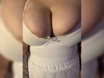 Bongacams Watch Live Sex Cams of LiLiBet