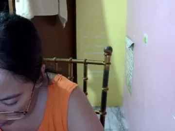 Bongacams Free Porn Cam of MystiqueMiss