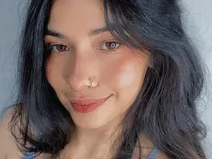 Myfreecams Sex Cam of Cyra_Greice