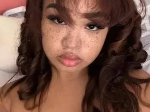 Myfreecams Watch Live Sex Cams of Chinamarie