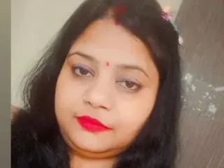 Streamate Nude Webcam of CurvyAlis