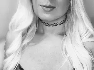 Streamate Best live sex cam show of AvaRosee21
