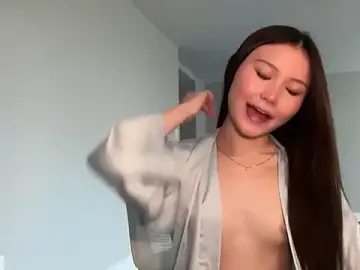 Stripchat Free Live Porn of luvvivii