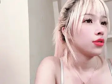 Stripchat Live Sex Cam of jiajia_0902