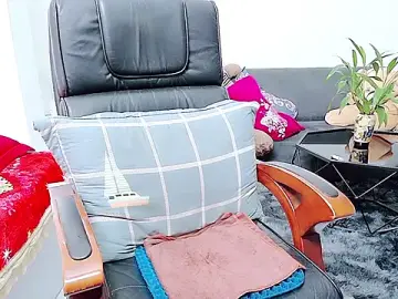 Stripchat Sex Cam of Miu-Le