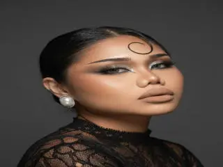 Xlovecam Adult Webcams of AimyHotCumTrans
