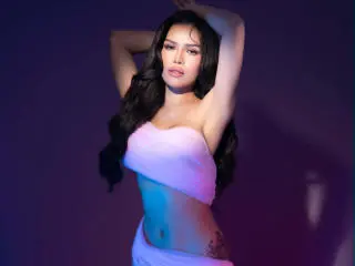 Xlovecam Free Live Porn of NikkiLuxe