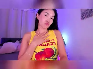 Xlovecam Live Sex of DivineMadness